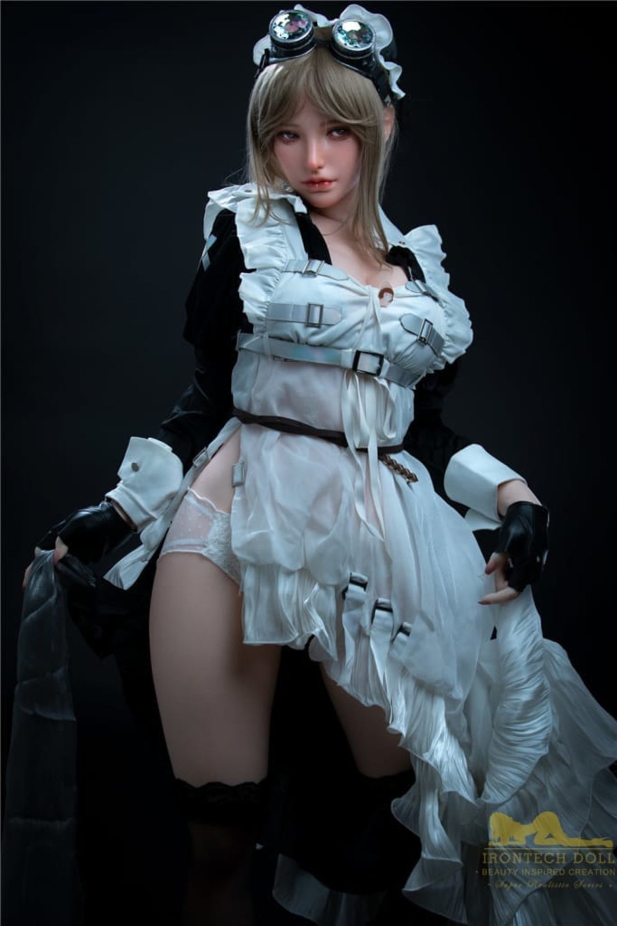 Eva Blonde full Silicone - IronTech Doll® Irontech Doll®